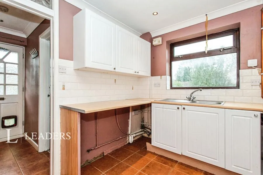 Windsor Gardens, Somersham, PE28, photo 5