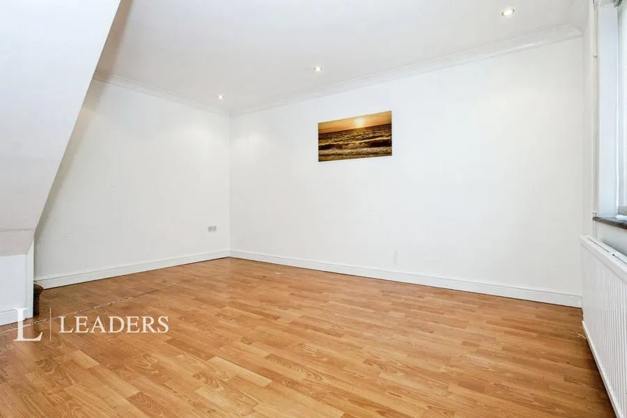 Windsor Gardens, Somersham, PE28, photo 4