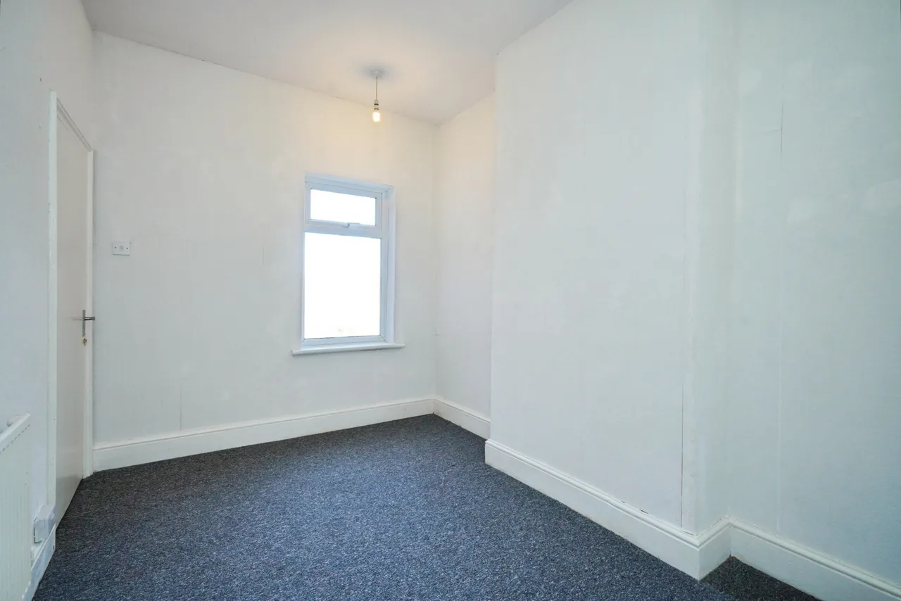 James Street, Coalville, LE67, photo 5
