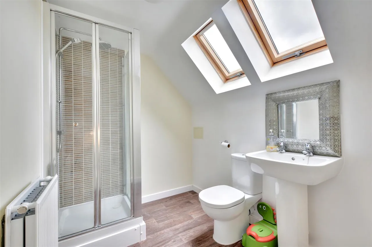 Pella Grove, Annesley, NG15, photo 10