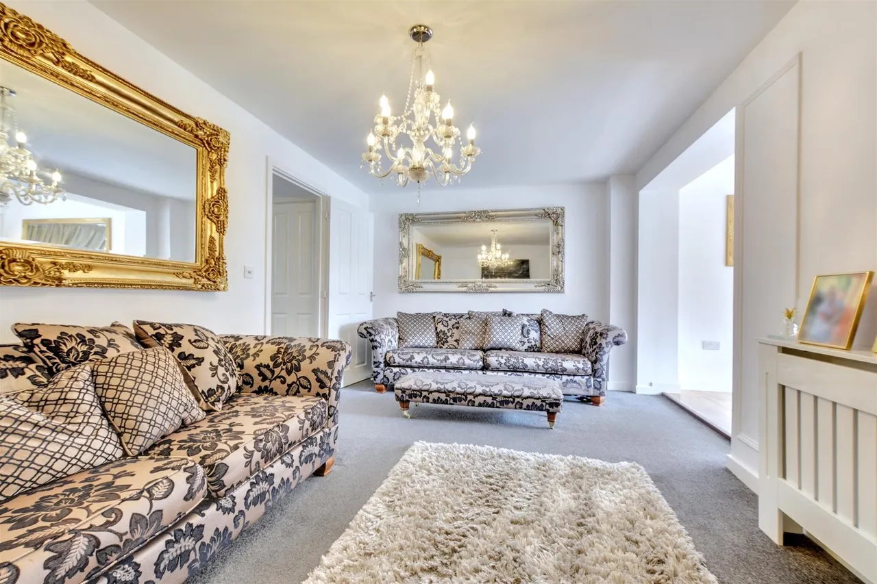 Pella Grove, Annesley, NG15, photo 5
