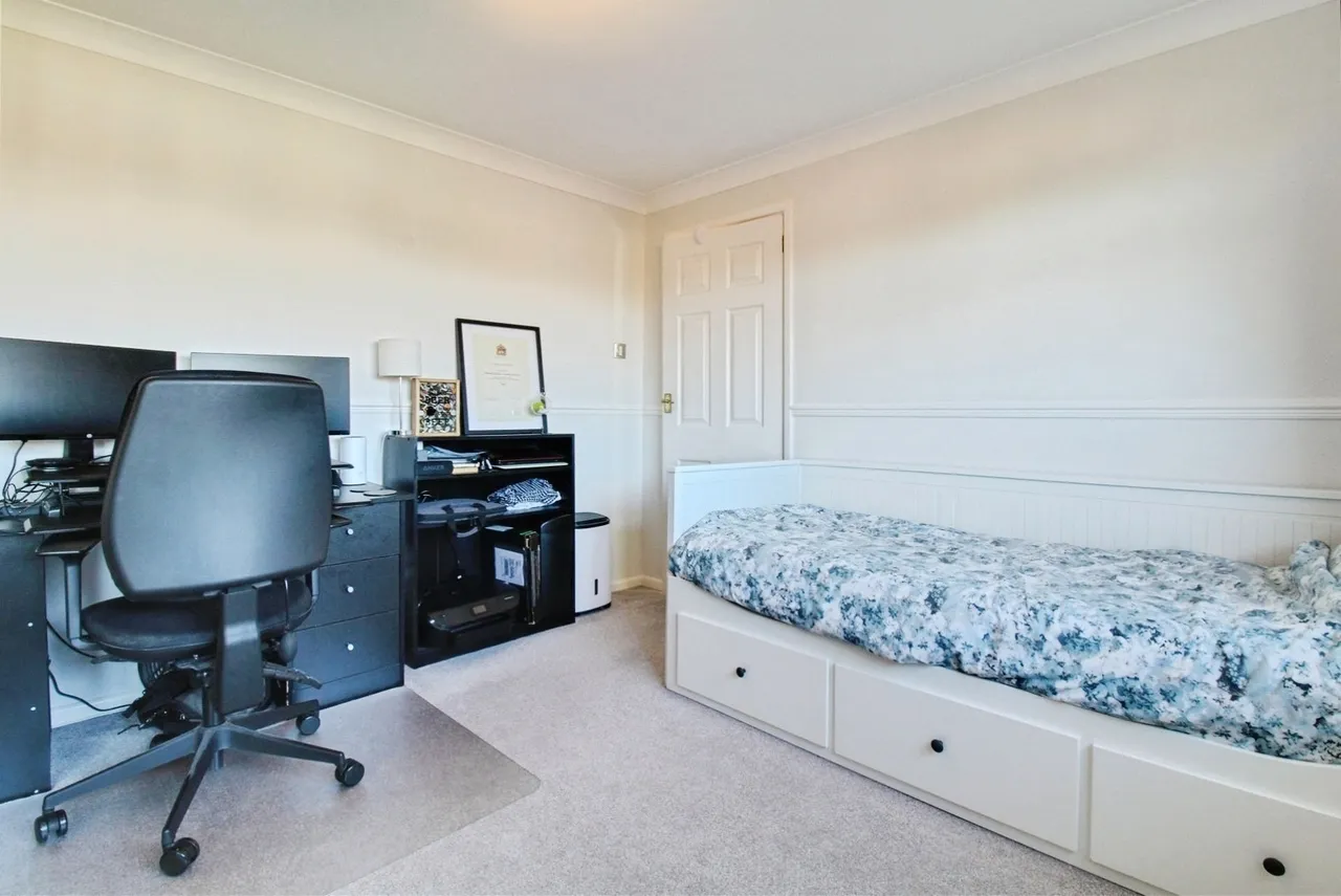 Highfield Chase, Basingstoke, Hampshire, RG21 7SA, photo 14