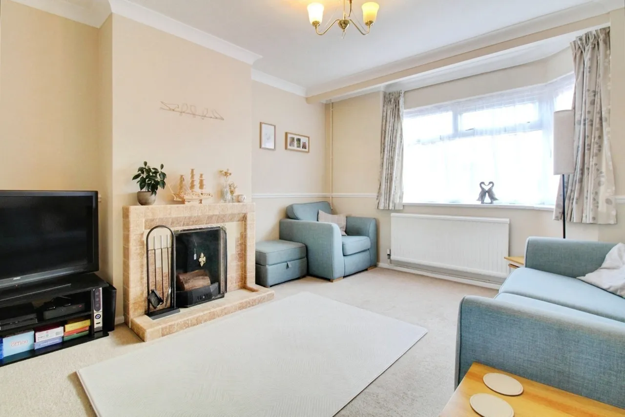 Highfield Chase, Basingstoke, Hampshire, RG21 7SA, photo 2