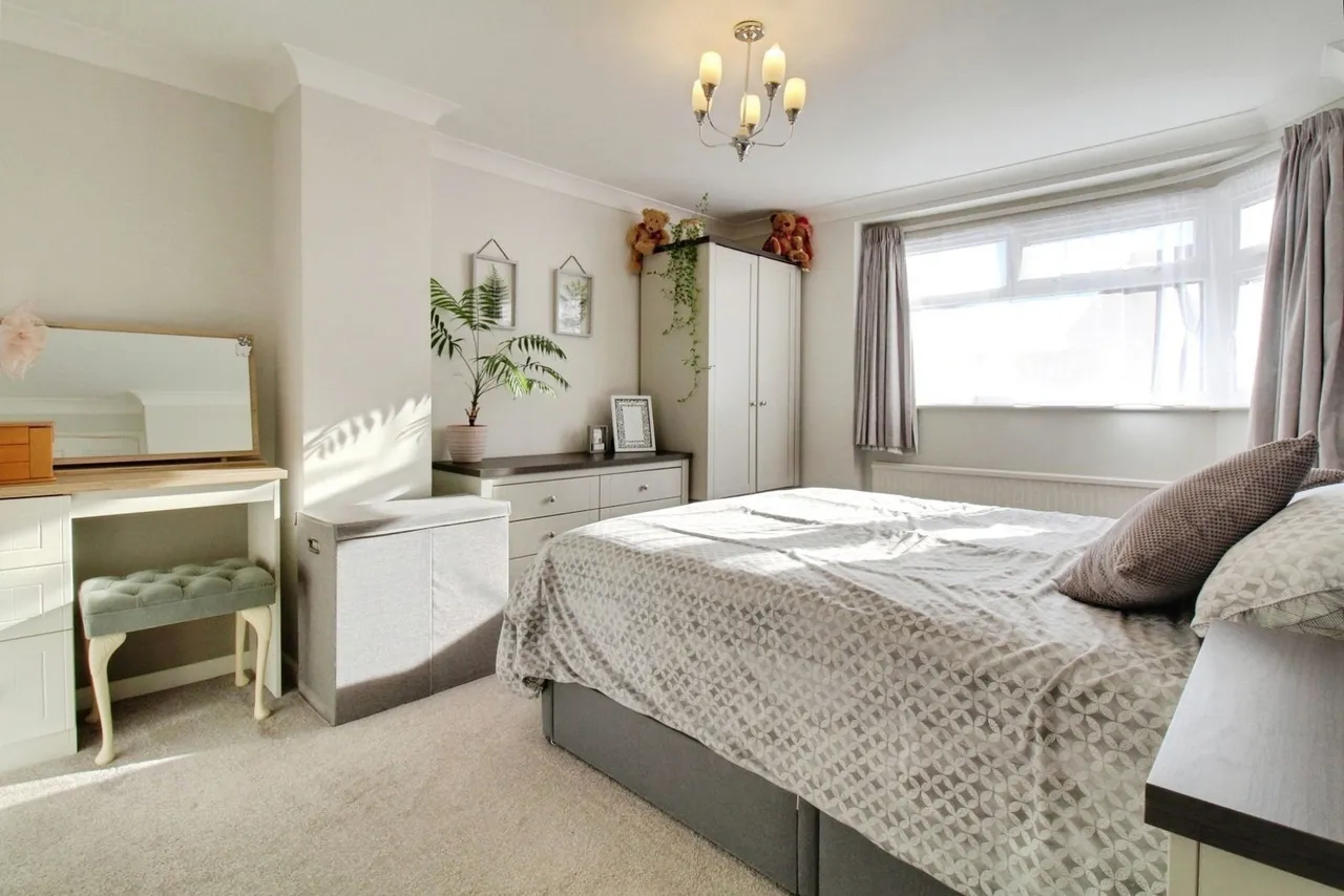 Highfield Chase, Basingstoke, Hampshire, RG21 7SA, photo 4