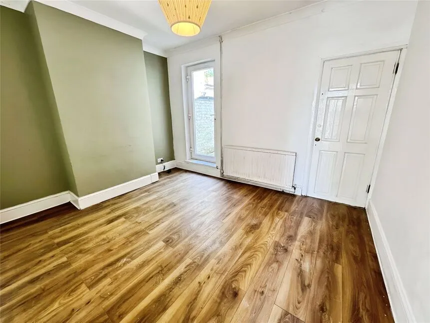 Upper Luton Road, Chatham, Kent, ME5, photo 5