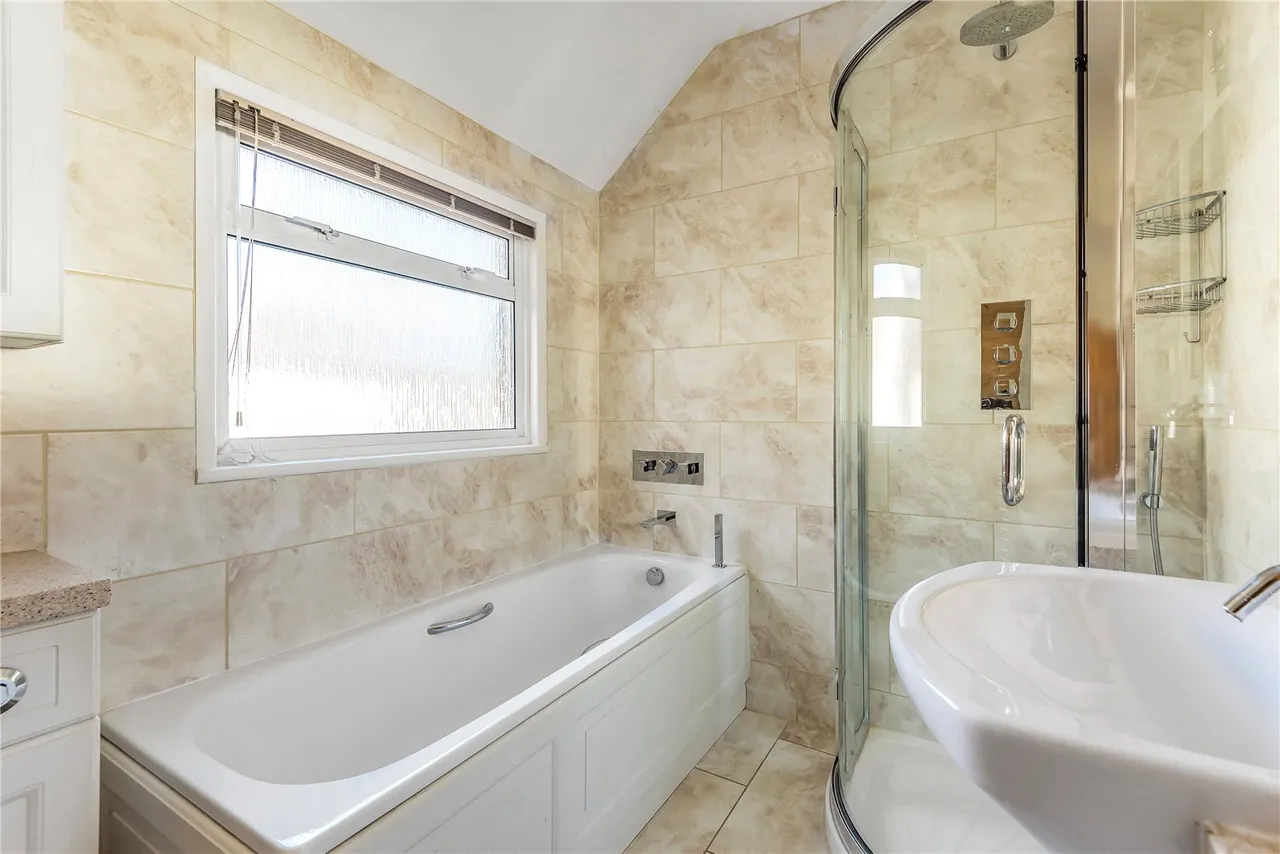 Wensleydale Road, Hampton, TW12 2LX, photo 15