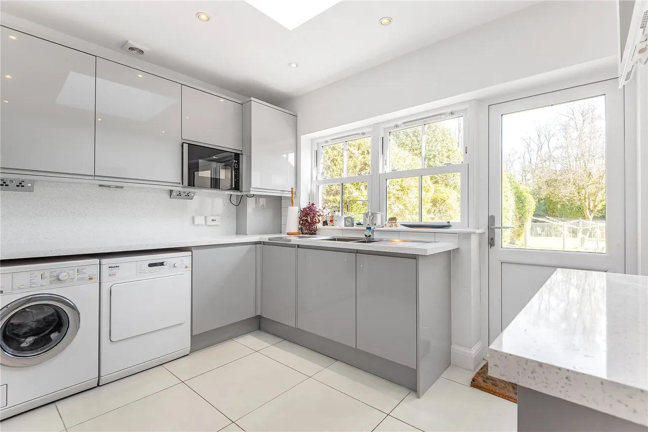 Wensleydale Road, Hampton, TW12 2LX, photo 7