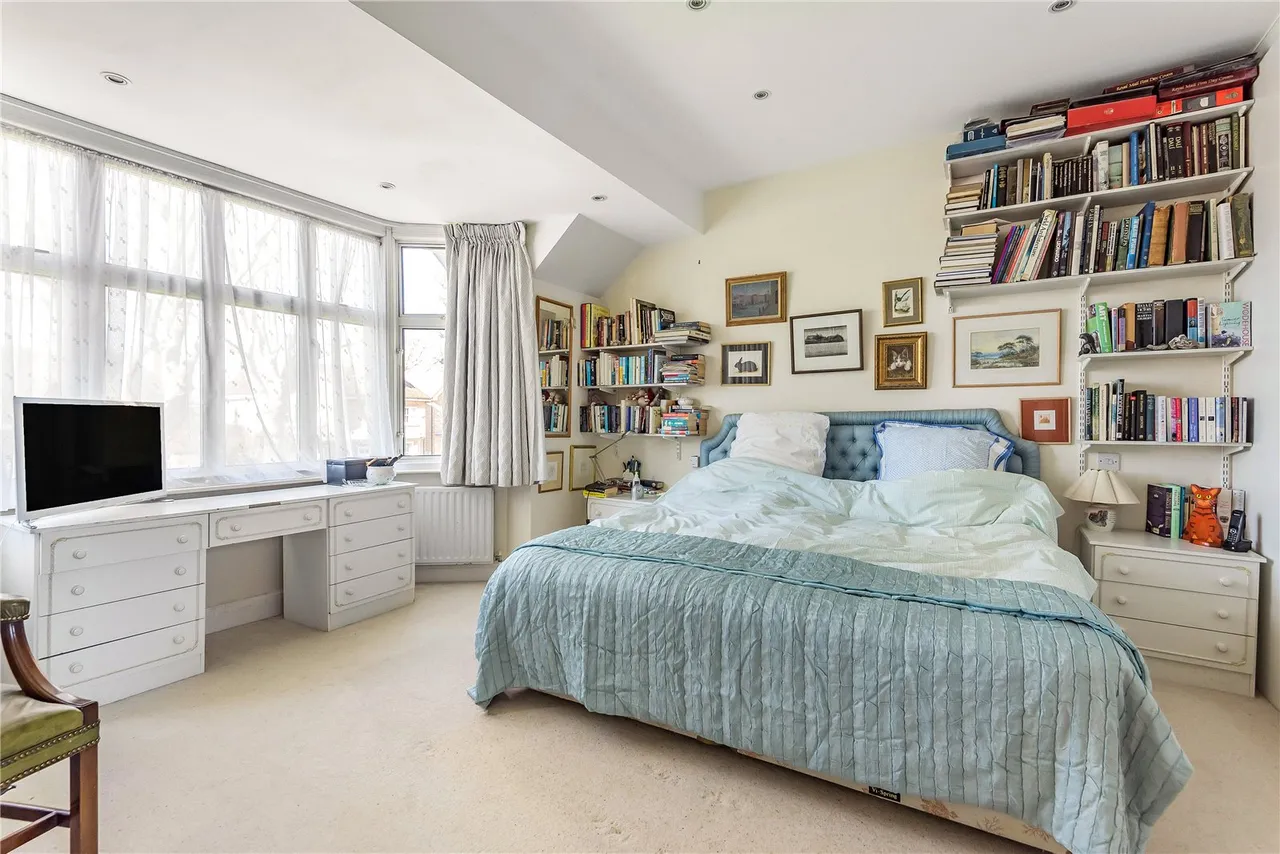Wensleydale Road, Hampton, TW12 2LX, photo 8
