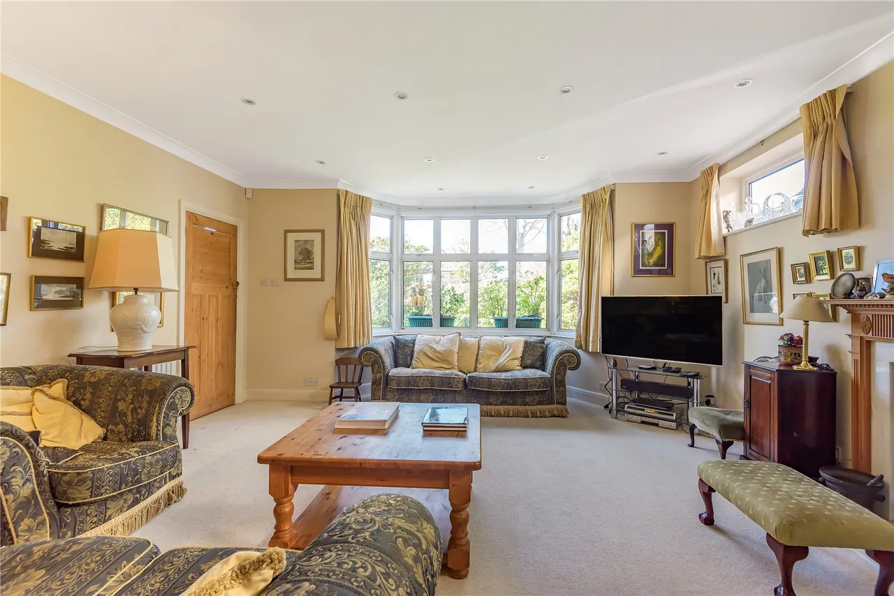 Wensleydale Road, Hampton, TW12 2LX, photo 2
