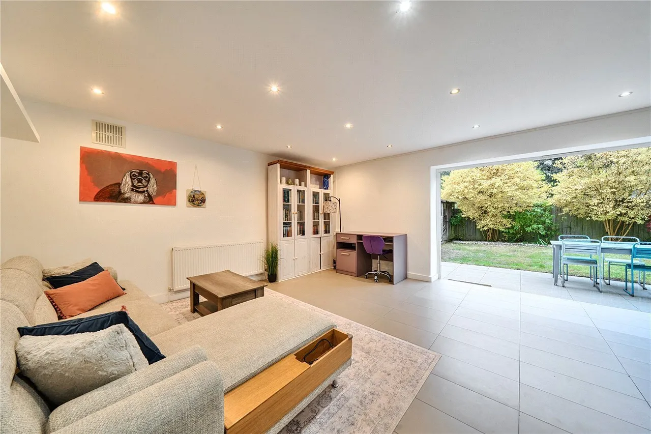 2 bed flat for sale, Alexandra Drive, London, SE19