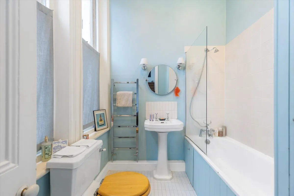 Addison Gardens, London, W14, photo 9