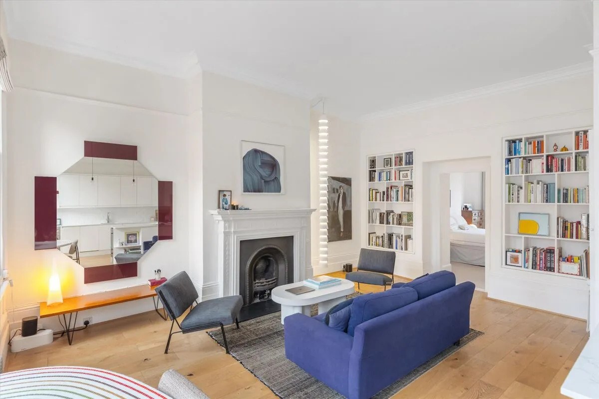 1 bed flat for sale, Addison Gardens, London, W14