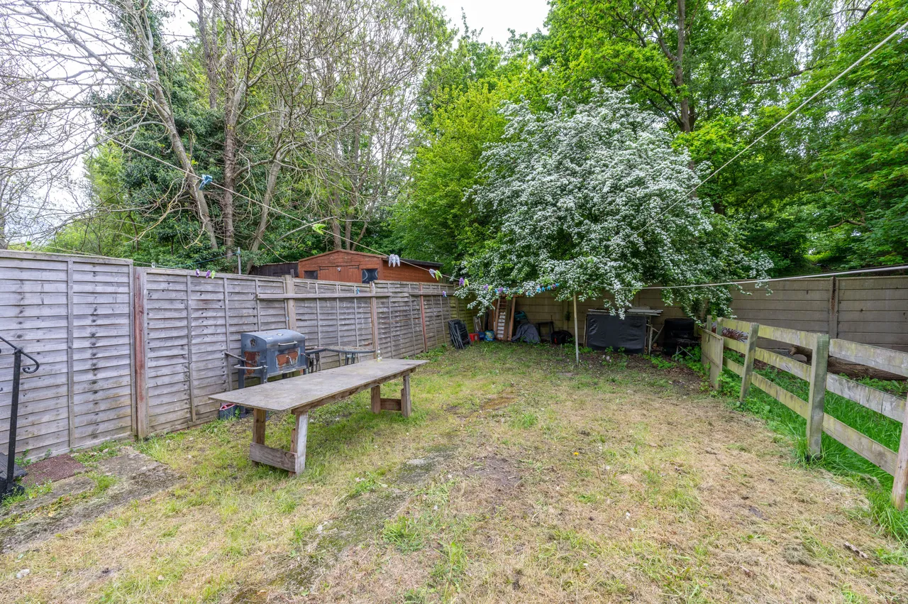 London, NW10, photo 8