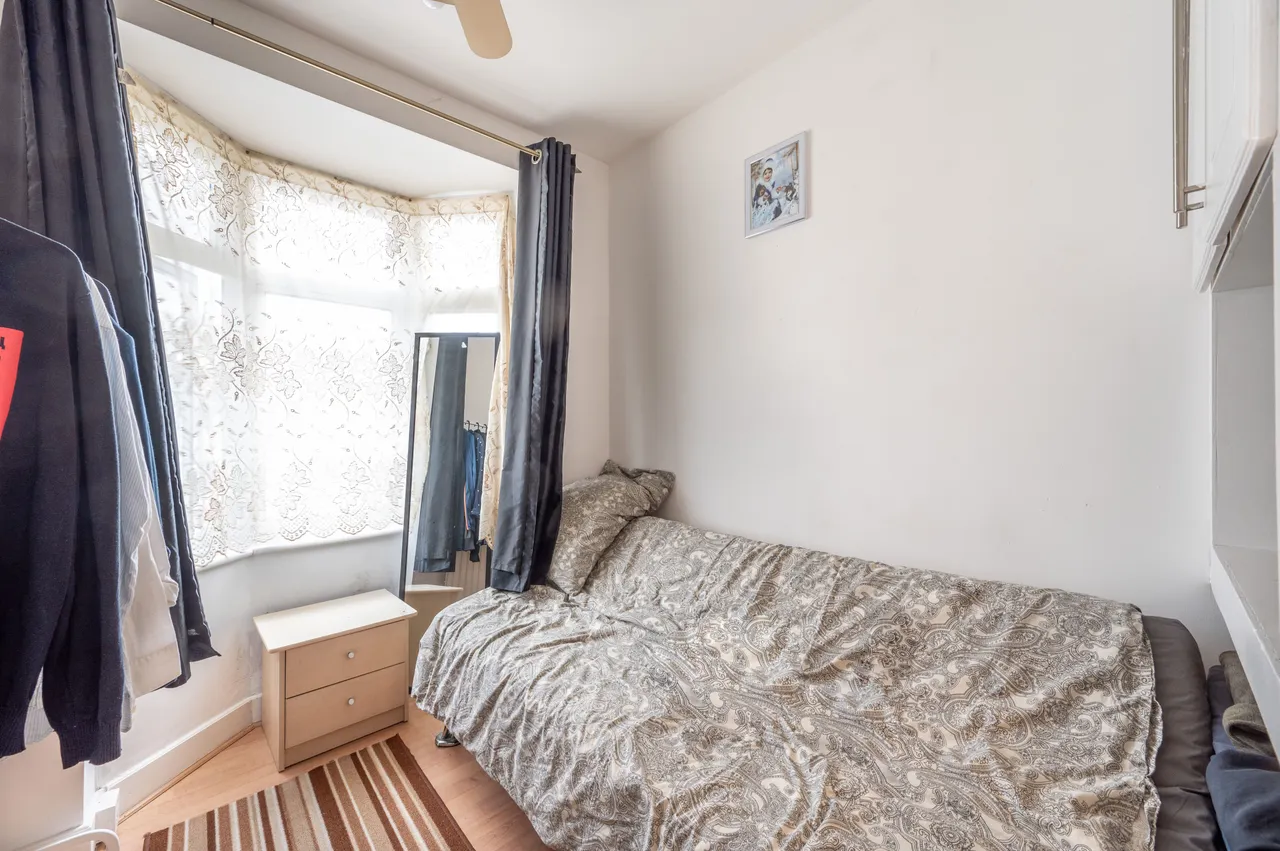 London, NW10, photo 6