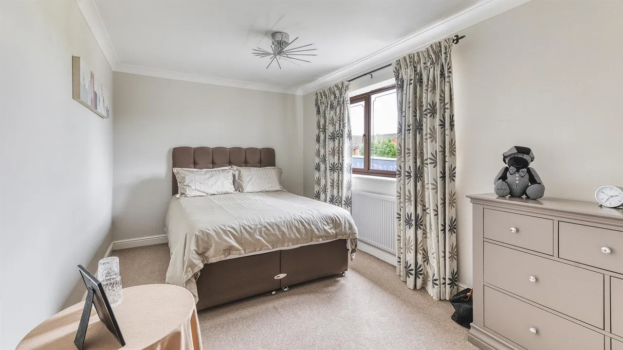 Woodhouse Road, Kilburn, photo 19