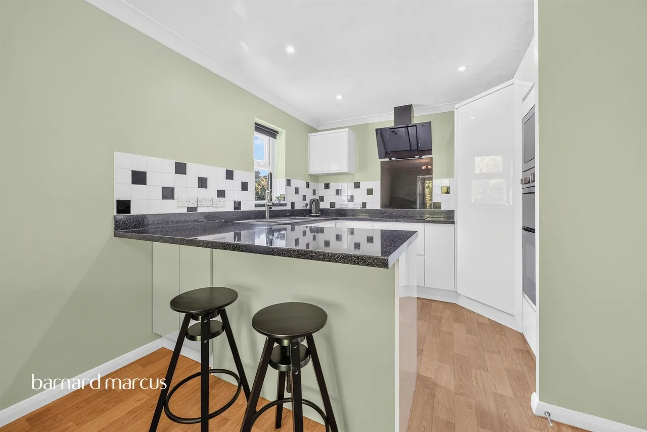 Whelan Way, Wallington, SM6, photo 3