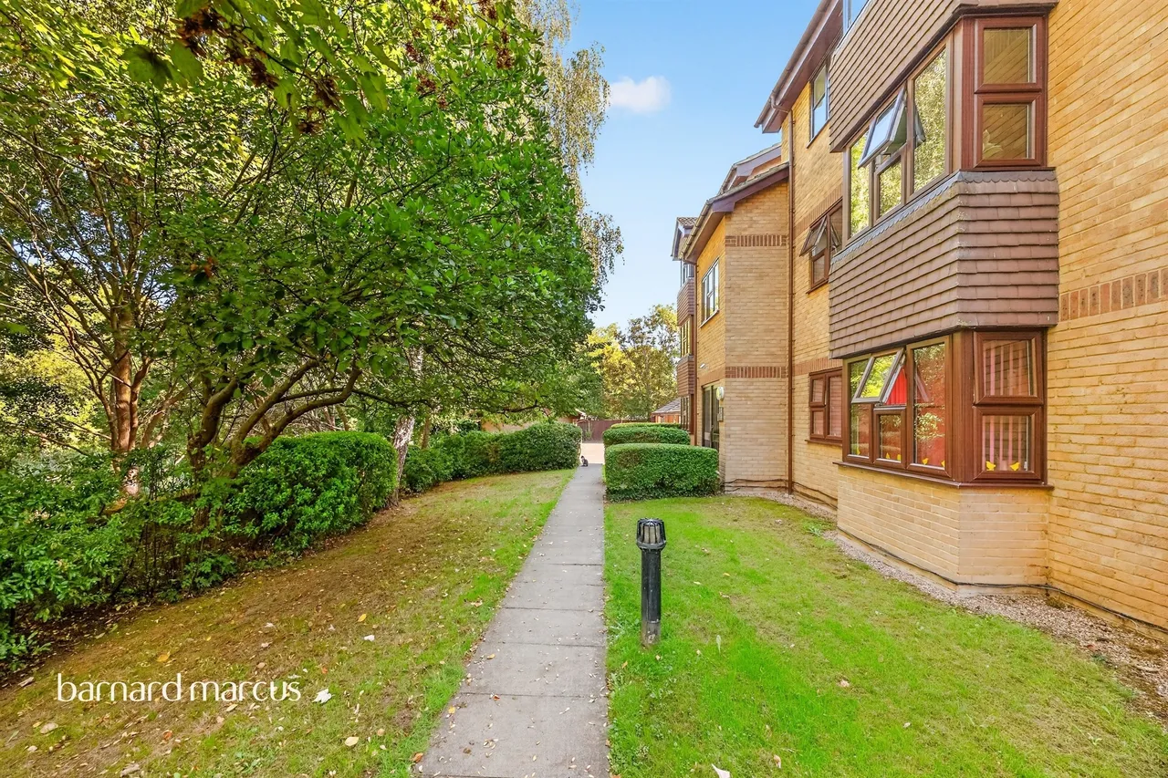 Whelan Way, Wallington, SM6, photo 8
