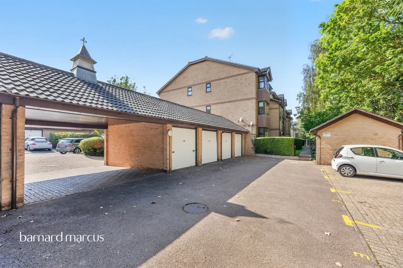 Whelan Way, Wallington, SM6, photo 7