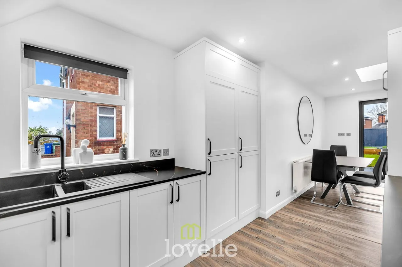 Danesfield Avenue, Waltham, DN37, photo 6