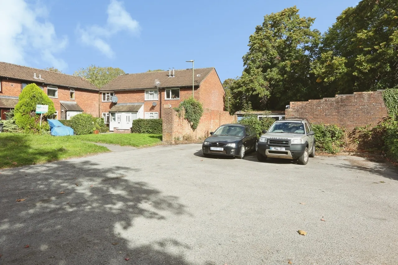Lydiard Close, Eastleigh, SO50, photo 9