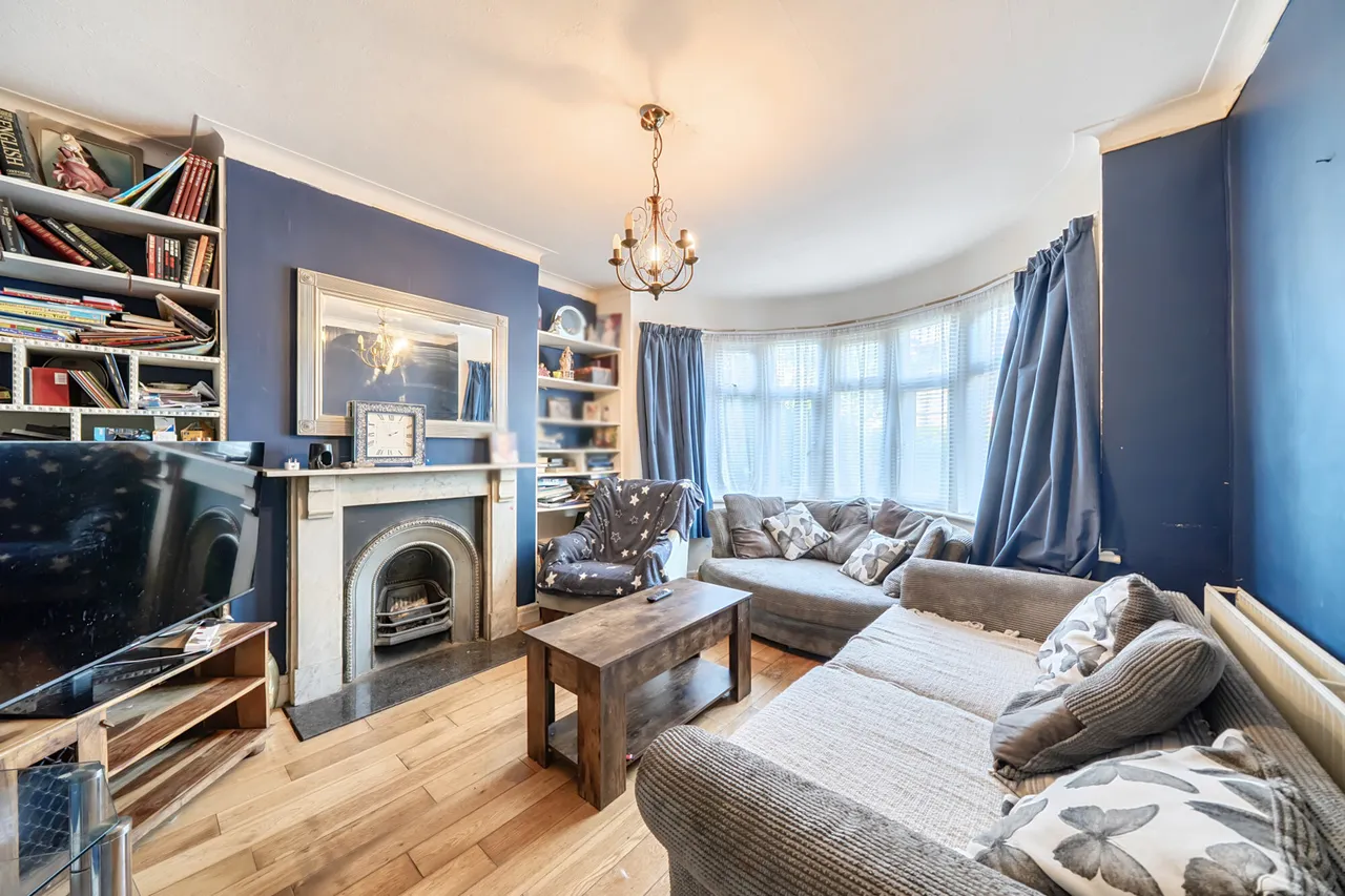 Victoria Road, Ruislip, HA4, photo 3