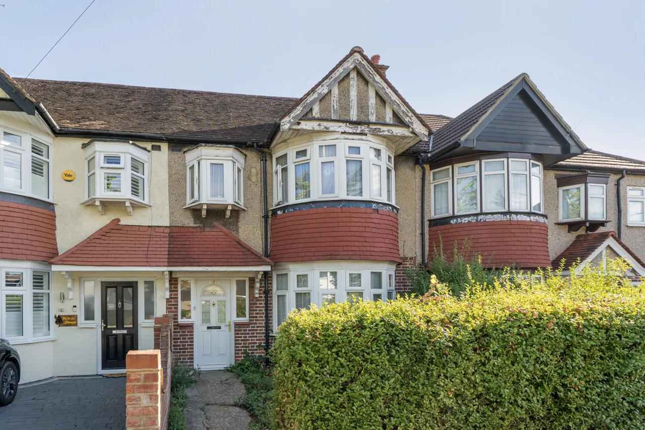 Victoria Road, Ruislip, HA4, photo 20