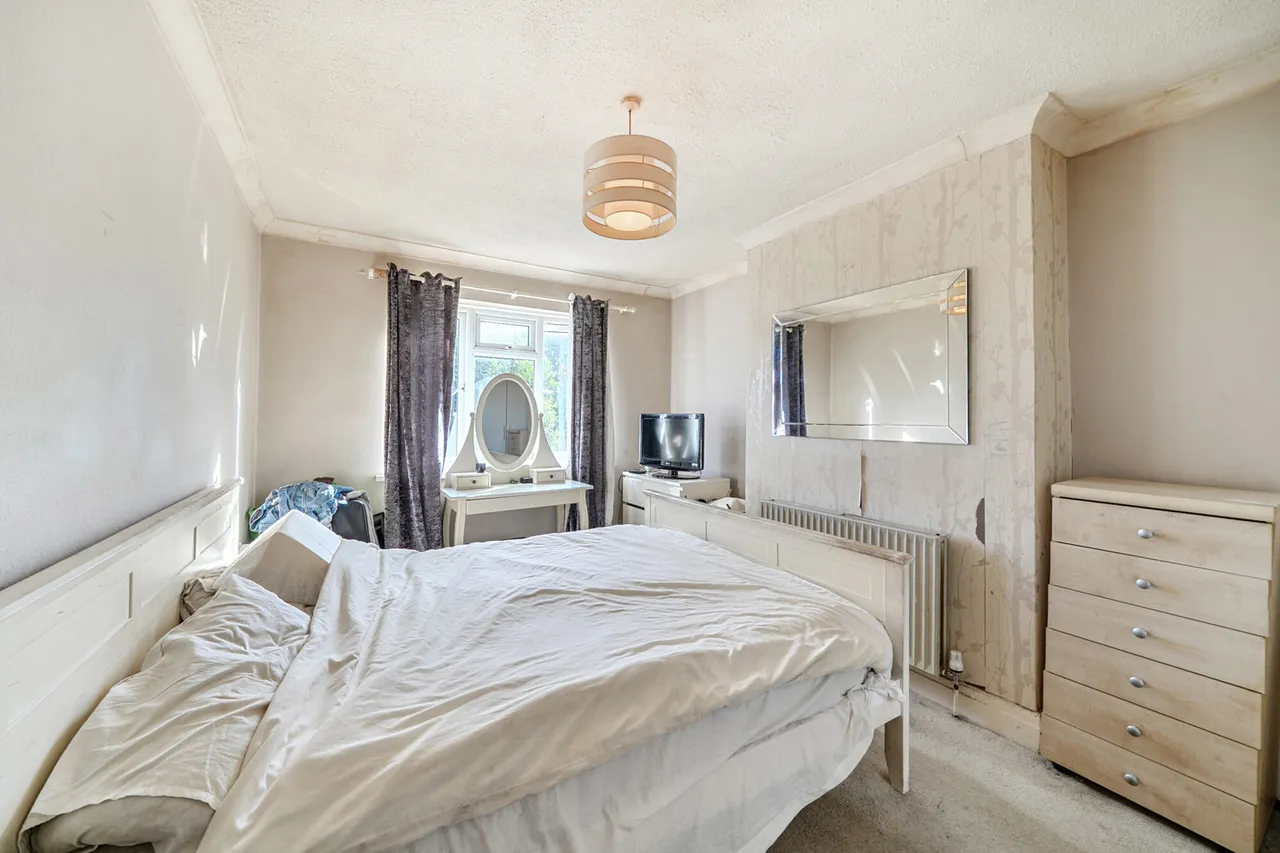 Victoria Road, Ruislip, HA4, photo 16