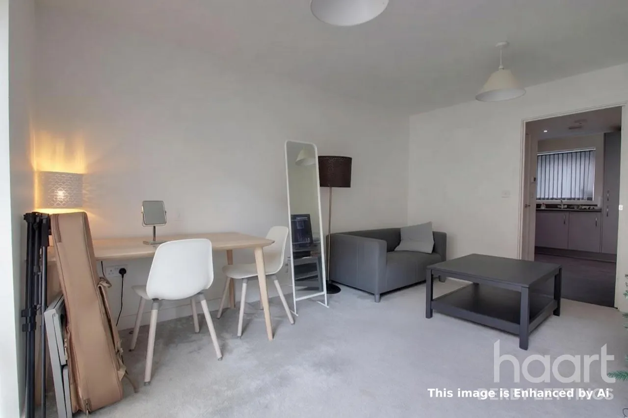 Carrington Street, DE1, photo 4