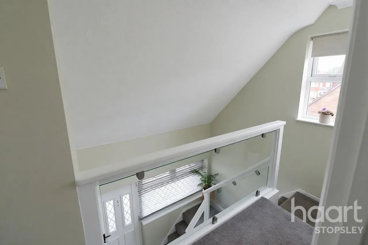 Forrest Crescent, Luton, LU2, photo 19
