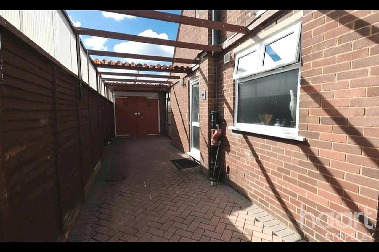 Forrest Crescent, Luton, LU2, photo 14