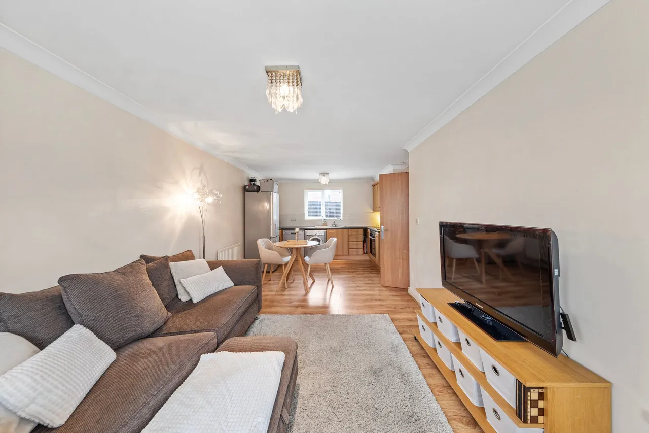 Thorneycroft Drive, Warrington, WA1 3FW, photo 6