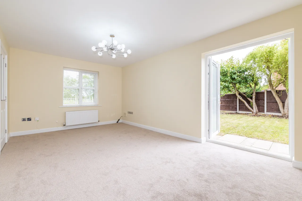 Clough Avenue, Burscough, L40, photo 8