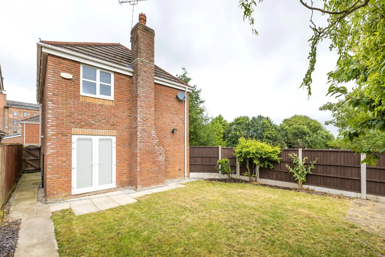 Clough Avenue, Burscough, L40, photo 22