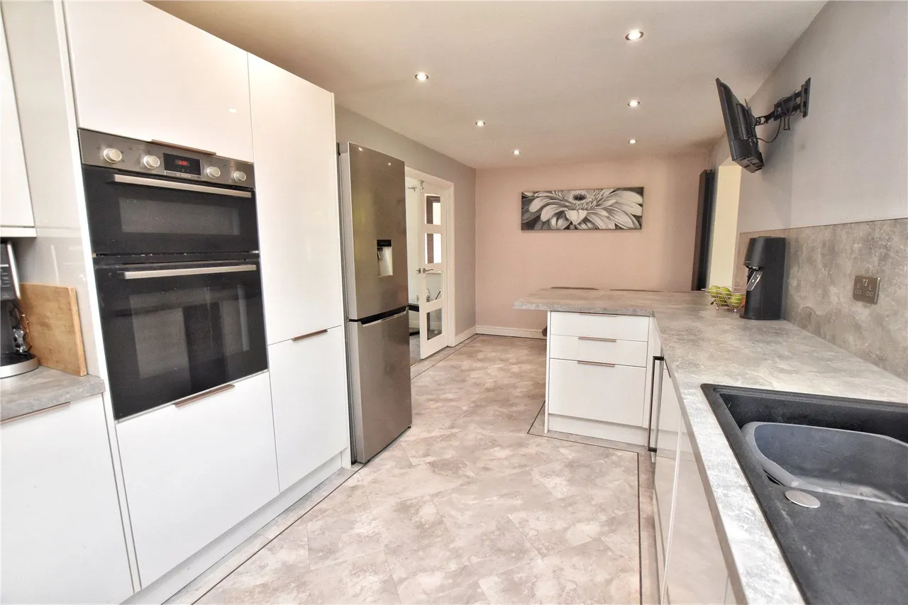 Forest View, Shawclough, OL12, photo 12