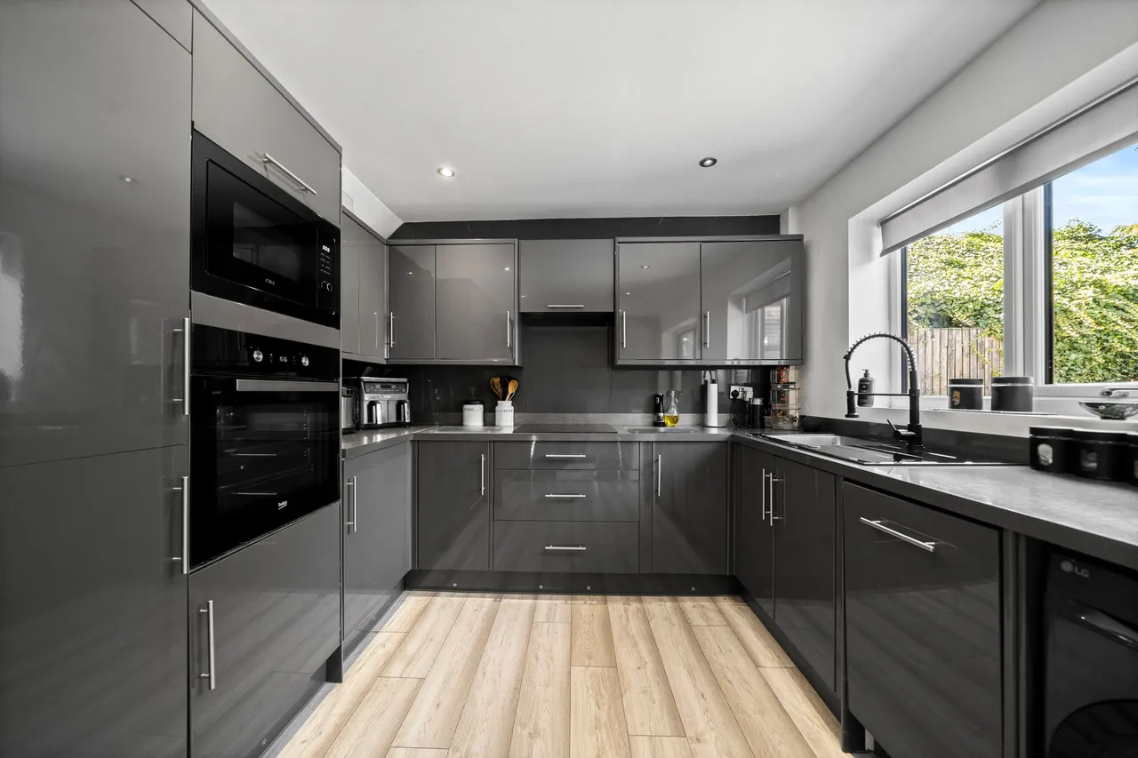 Kingsdown Road, Abram, Wigan, Wigan, WN2 5RN, photo 4