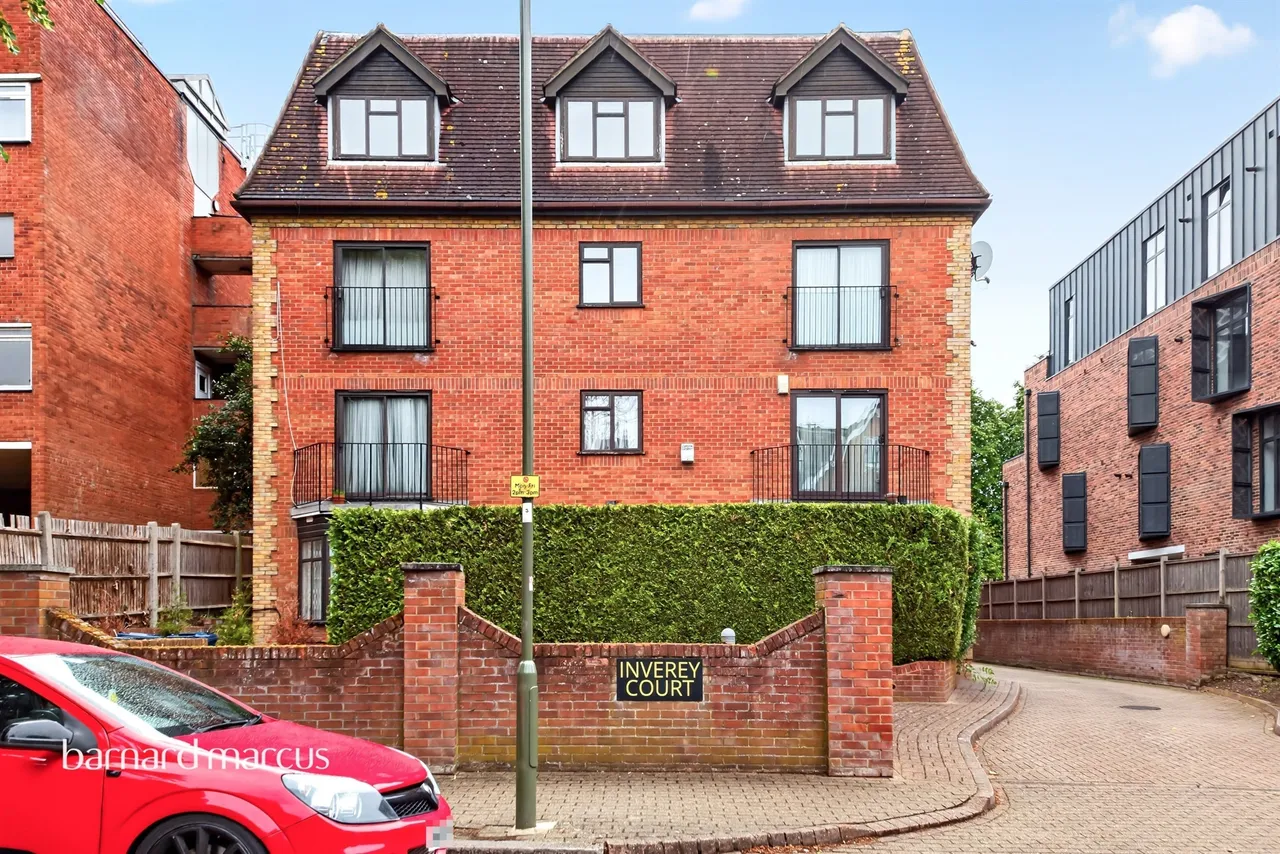 Holden Avenue, London, N12, photo 12