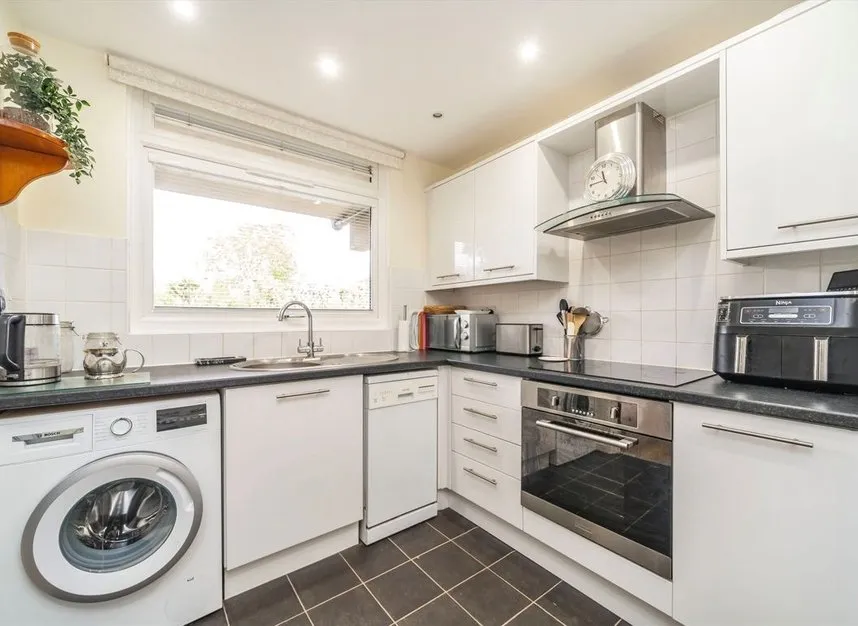 Ollgar Close, Shepherds Bush, W12, photo 3