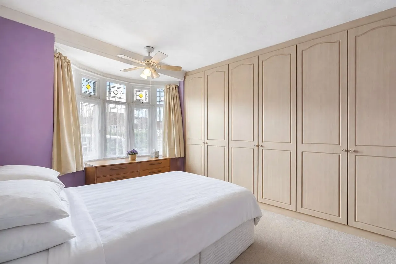 Masefield Drive, Upminster, RM14, photo 11