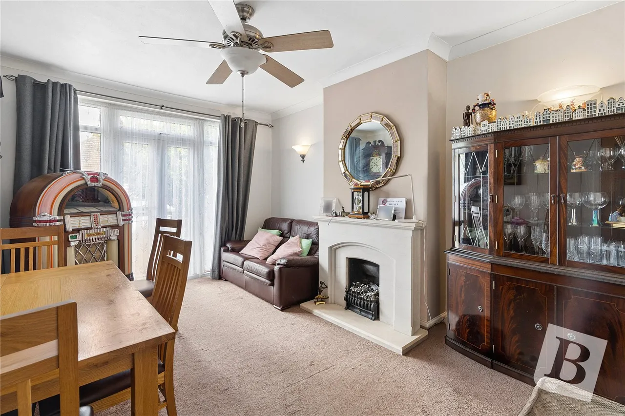 Masefield Drive, Upminster, RM14, photo 4