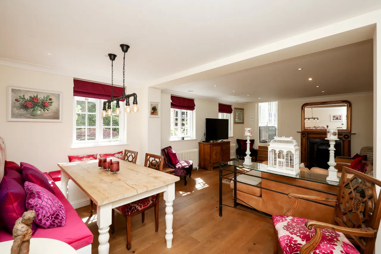 Sunningdale, Not specified, SL5 9QN, photo 12