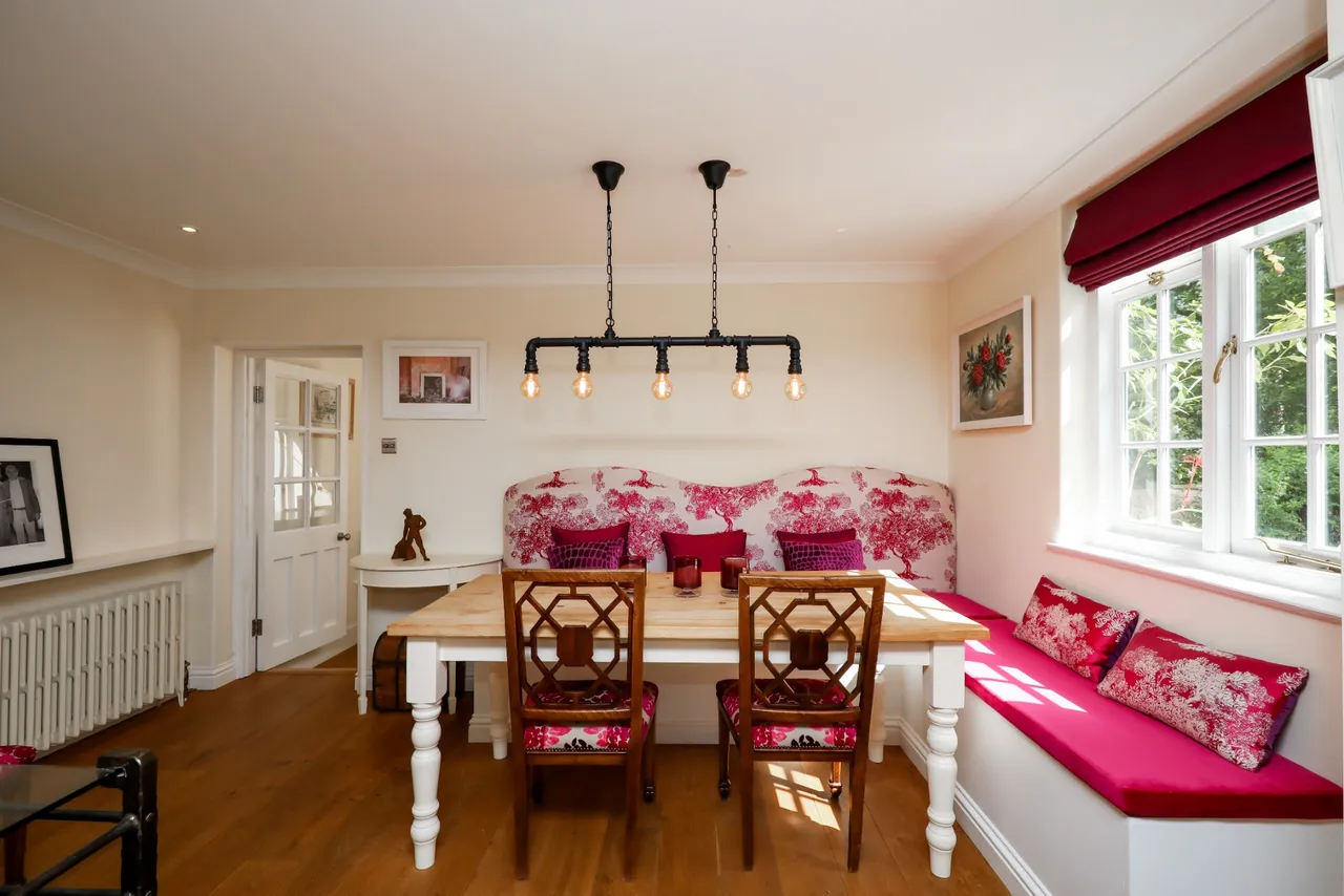 Sunningdale, Not specified, SL5 9QN, photo 11