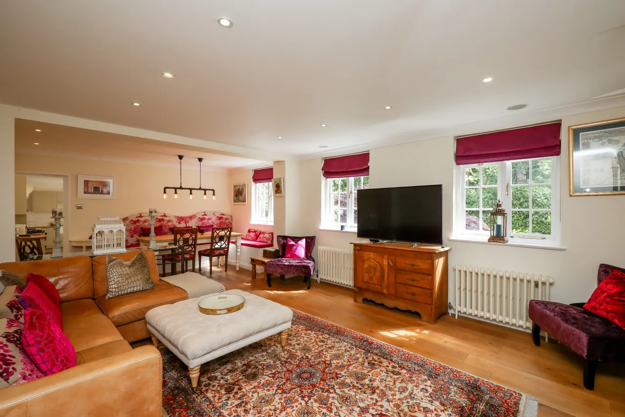 Sunningdale, Not specified, SL5 9QN, photo 10