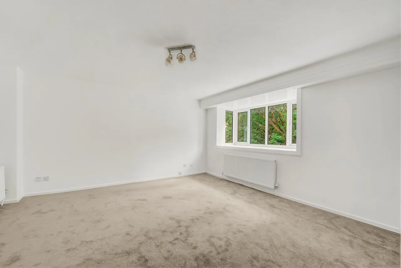 Allendale Close, London, photo 4