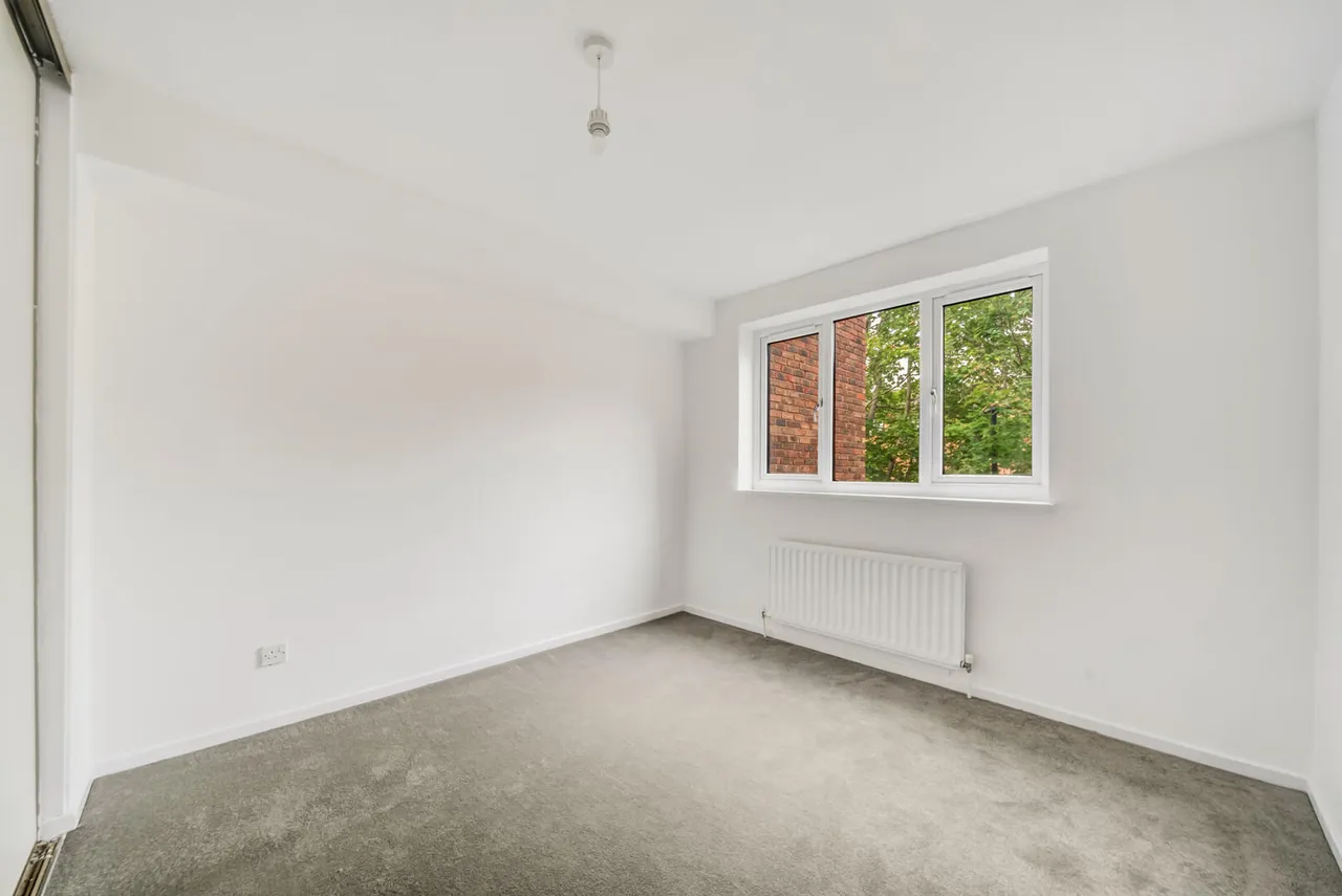 Allendale Close, London, photo 13
