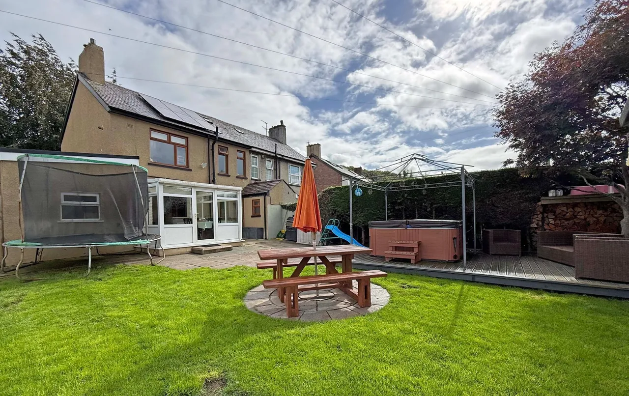 Bryn Llwyd, Bangor, LL57, photo 3
