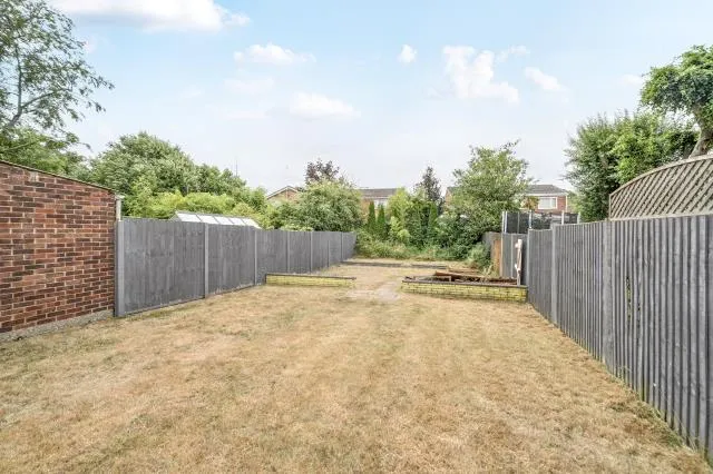 Prince Andrew Way, Ascot, SL5, photo 20