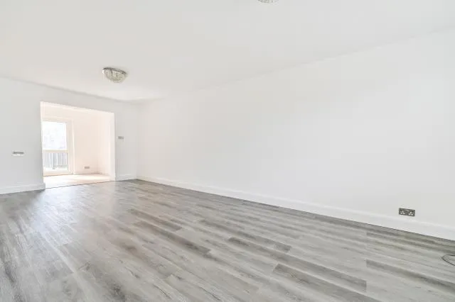 Prince Andrew Way, Ascot, SL5, photo 6