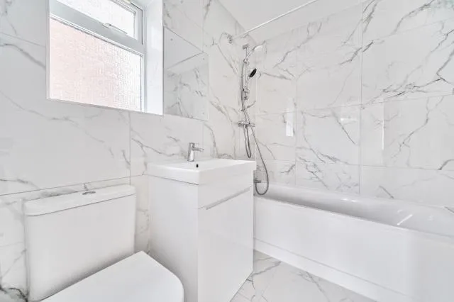 Prince Andrew Way, Ascot, SL5, photo 18