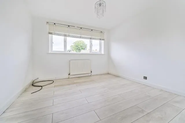 Prince Andrew Way, Ascot, SL5, photo 15