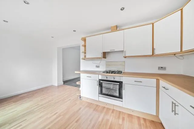 Prince Andrew Way, Ascot, SL5, photo 11